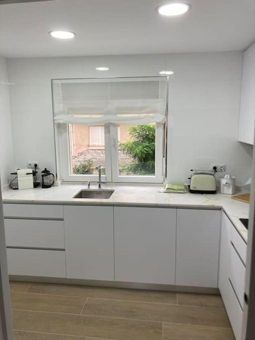 Piso Centrico Con Garaje Privado Gratis Apartment Santander Exterior photo