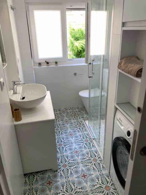 Piso Centrico Con Garaje Privado Gratis Apartment Santander Exterior photo